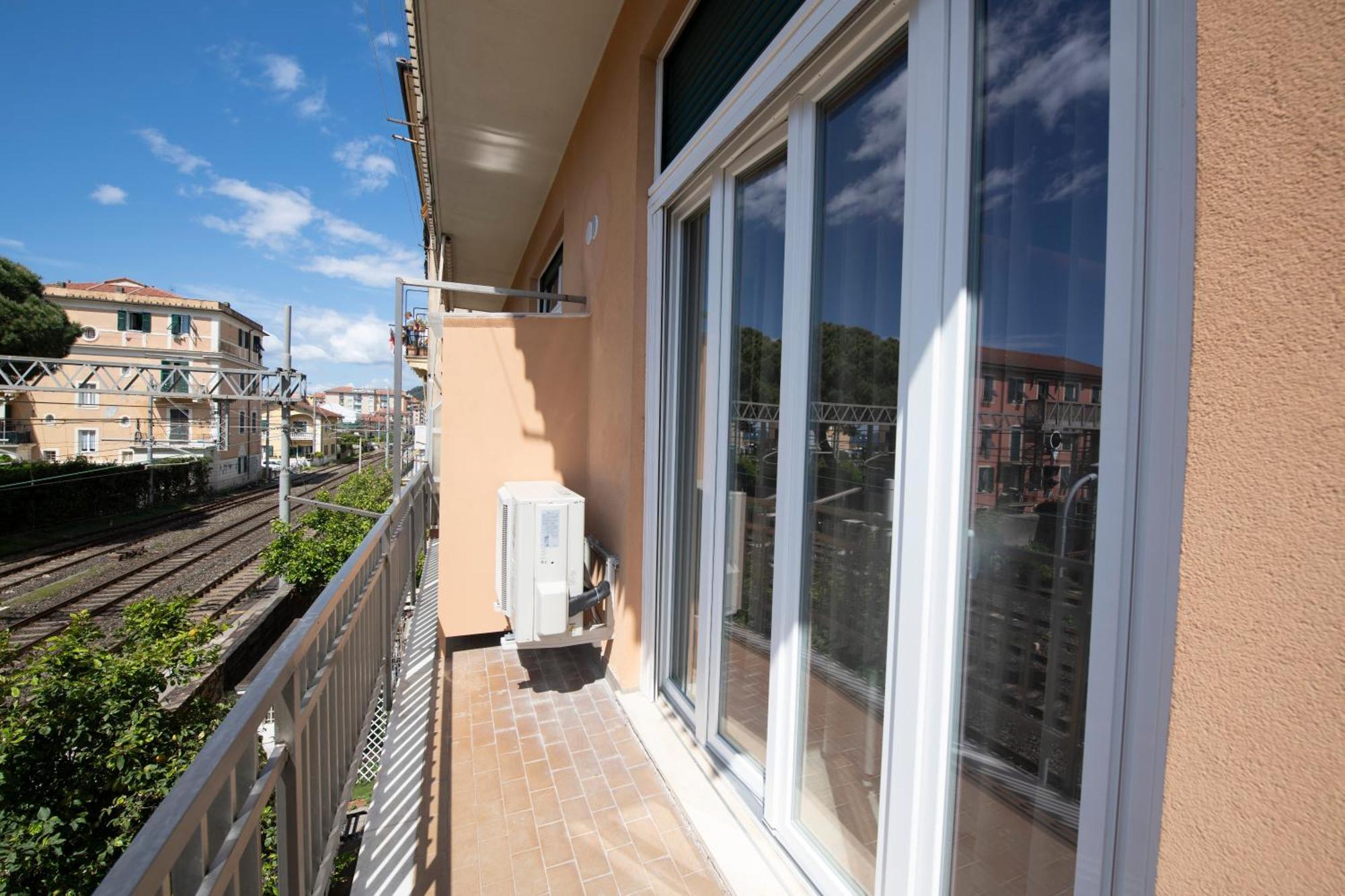 243B - Appartamento Mignon - Sara Home Chiavari, 200Metri Dal Mare Exterior foto